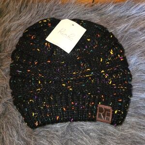 Riah Fashion Cable Knit Beanie  Nwt  Black With Multi Color